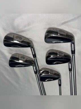 Cleveland HiBore XL Iron Set 6-PW Ladies Flex Graphite Shaft Right Handed